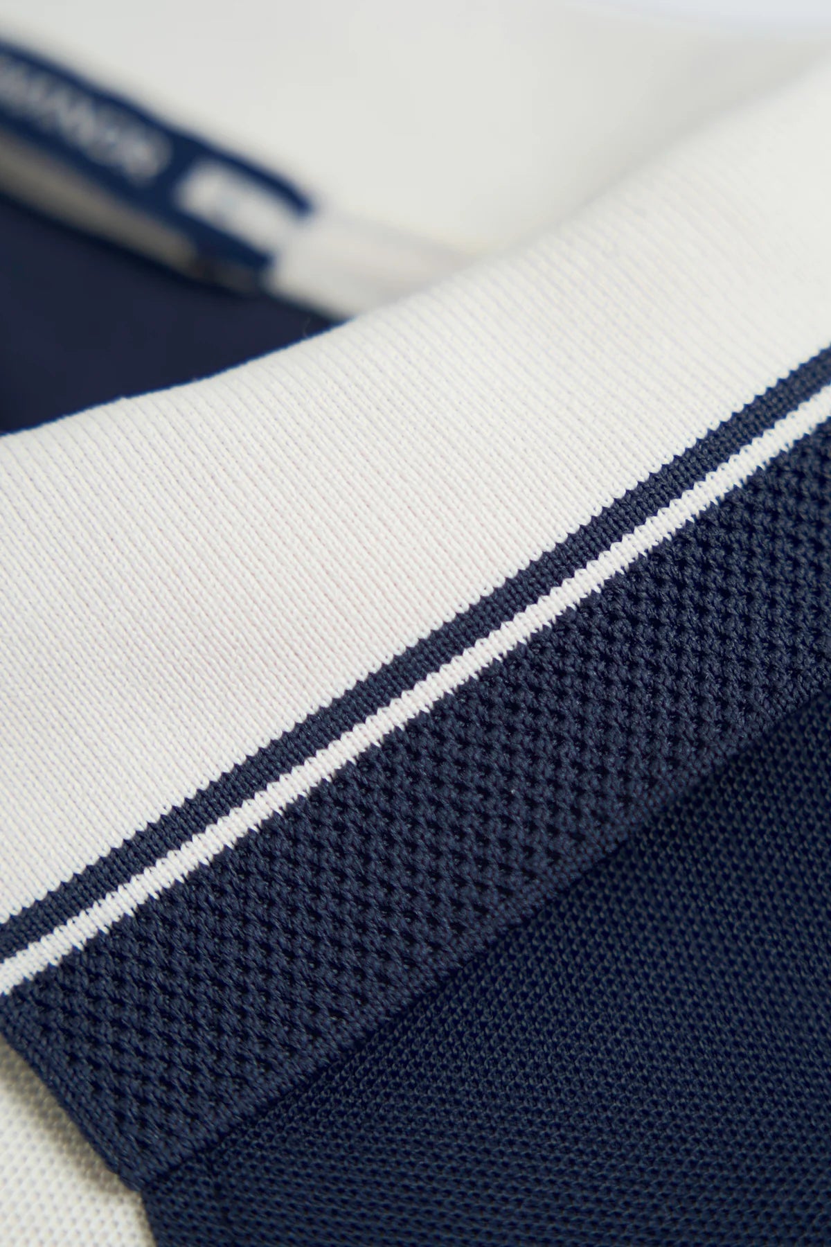 Chi Tiết Chất Vải Áo Polo Will Polomanor Màu Be Phối Navy Cotton Cvc Diamond Regular Fit