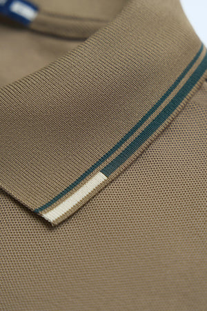 Chi Tiết Cổ Áo Polo Golden Polomanor Màu Nâu Đất Cotton Cvc Diamond Regular Fit